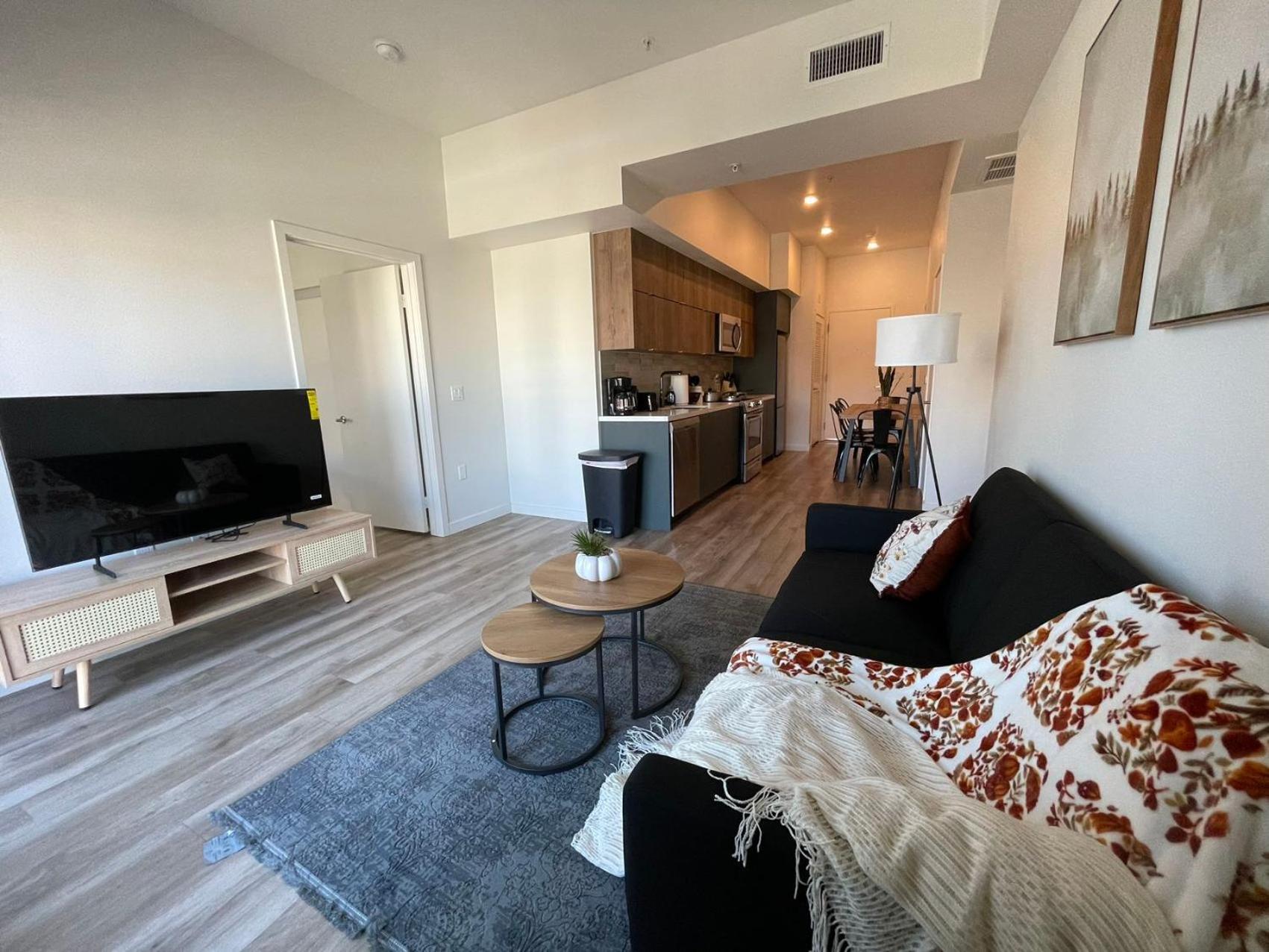 Elegant Retreat In The Heart Of La, Discover Your Lavish Hideaway Los Angeles Eksteriør billede